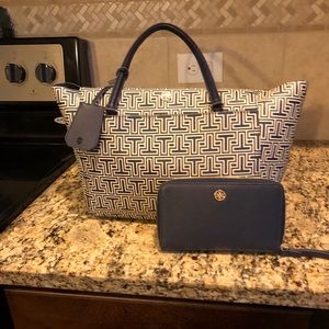 Tory Burch bag and wallet